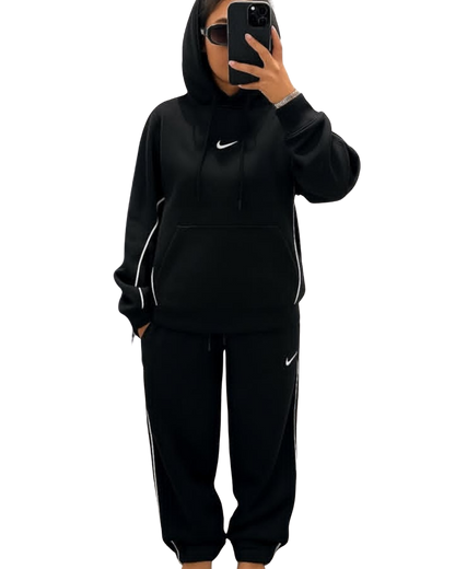 Ensemble Nike – Hoodie & Jogging